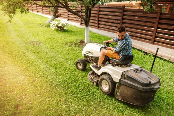 Cost of Industrial Lawn Mowing in Destin